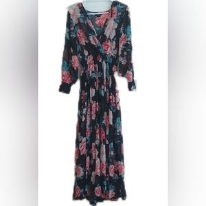 Alexa B Nites, size 8, black, pink, blue and gold